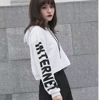 😸😸ÁO CROPTOP TAY DÀI CÓ NÓN 😸😸😸