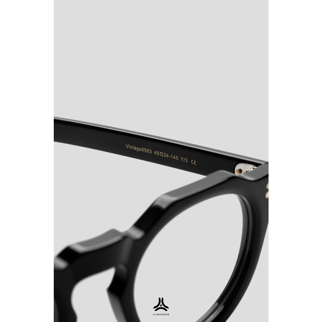 Kính HELIOS CUBITTS