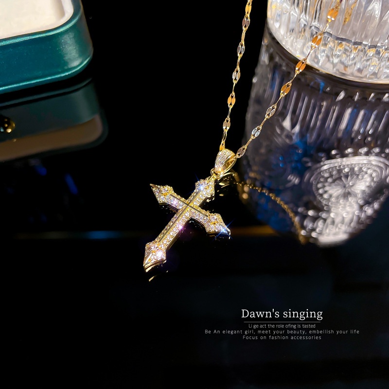 Vòng cổ Thép Titan Mặt Thánh Giá Đính Đá Zircon Sang Trọng Cho Nữ