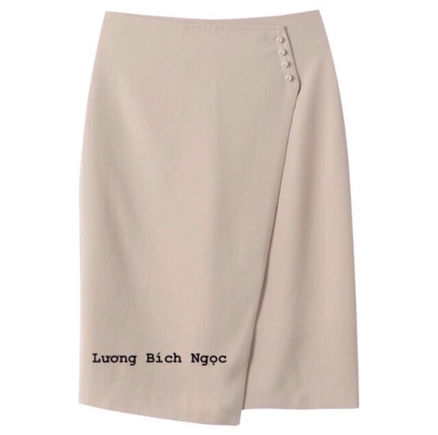 Chân váy dáng suông đắp vạt đính cúc thời trang | BigBuy360 - bigbuy360.vn