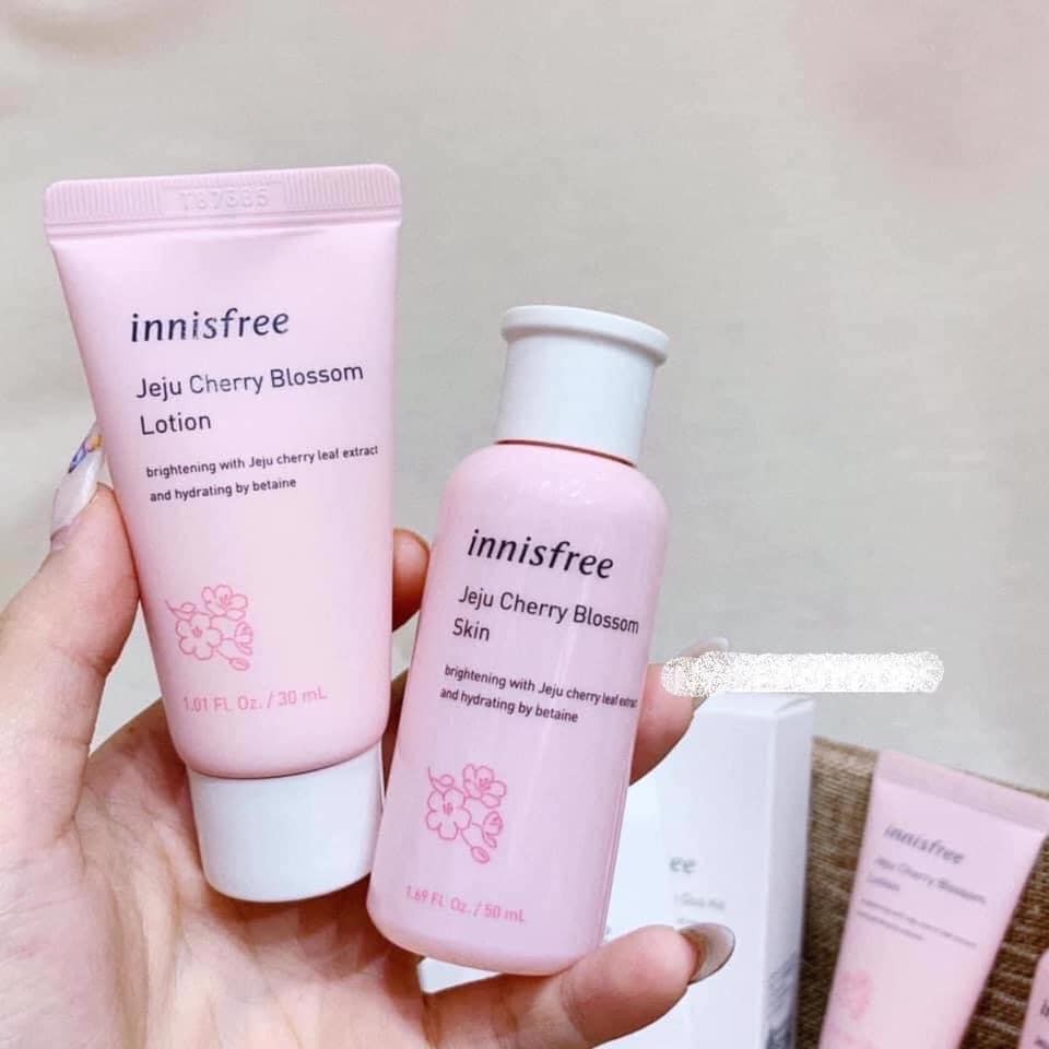 Set Dưỡng 2 Món Innisfree Jeju Cherry Blossom Duo Kit (Hàng có sẵn giá đẹp)