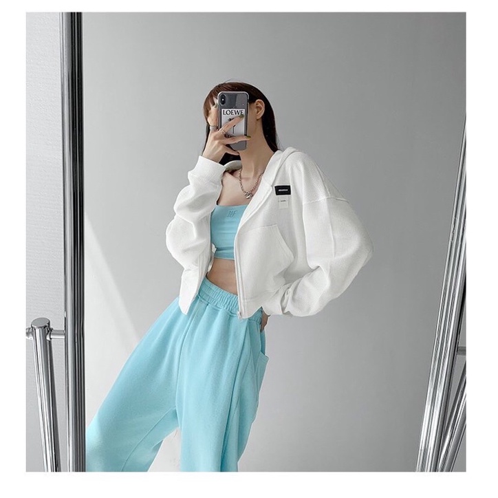 Áo croptop có mũ thể thao len tăm