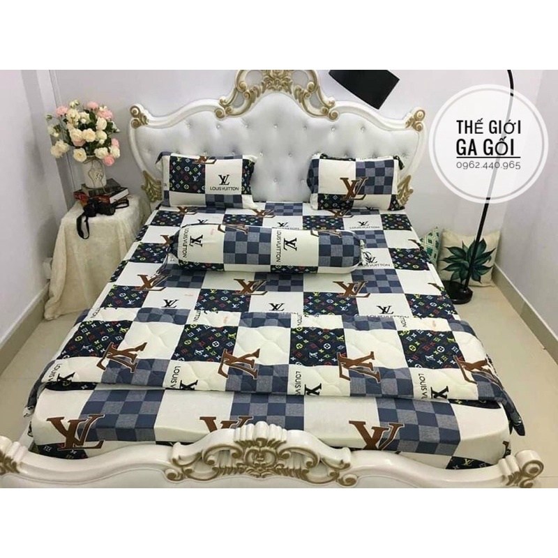Bộ Ga Gối { 4 Món } Thun Lạnh Hàn Quốc họa tiết LV ( 1 ga bọc + 2 vỏ gối nằm + 1 vỏ gối ôm )