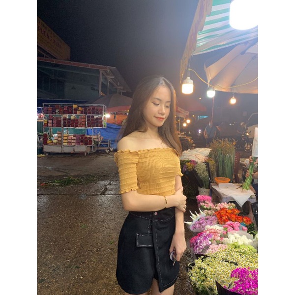 Áo Len mongteghi Quảng Châu Áo croptop trễ vai màu vàng bò Mã VBTV01