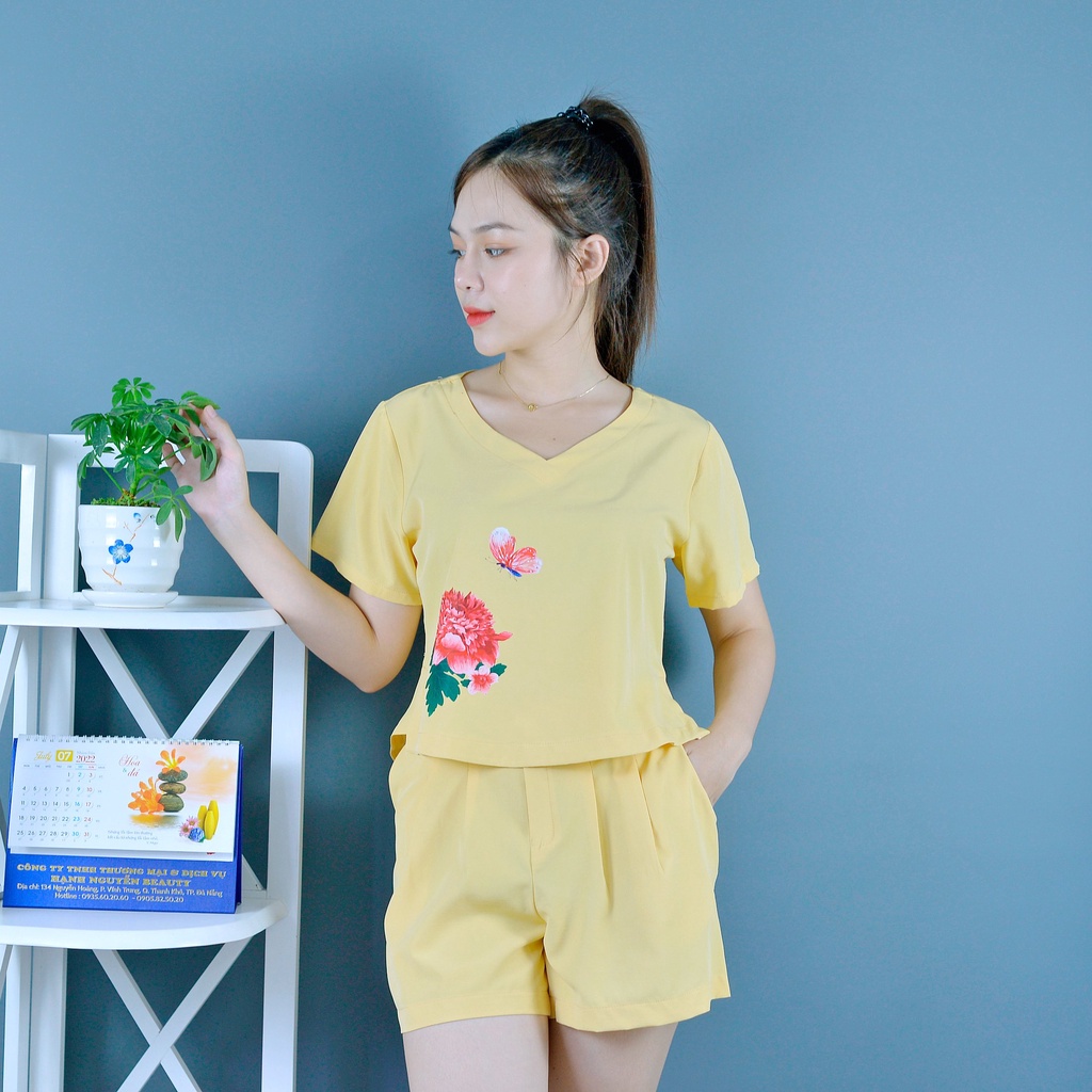 Bộ đồ nữ MÀU VÀNG NHẠT IN HOA CỰC XINH  - vải lụa cao cấp - Lịch sự - Quý phái