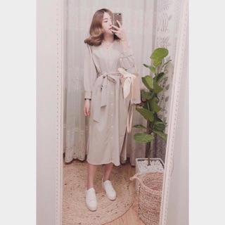 Đầm nút thắt eo