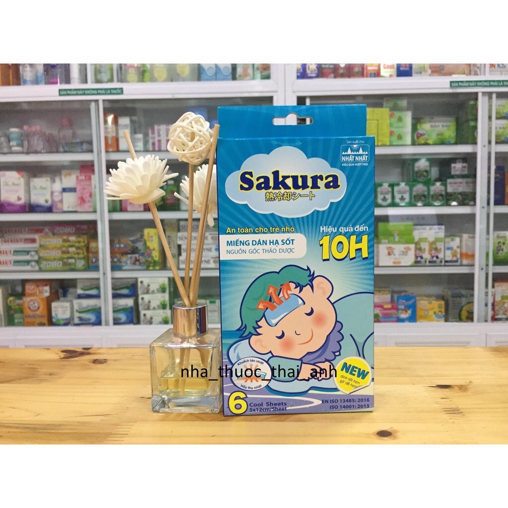 Nhà thuốc Pharnamhai, Miếng dán lạnh hạ sốt từ thảo dược cho trẻ em Sakura (Hộp 3 bao/ 6 miếng)