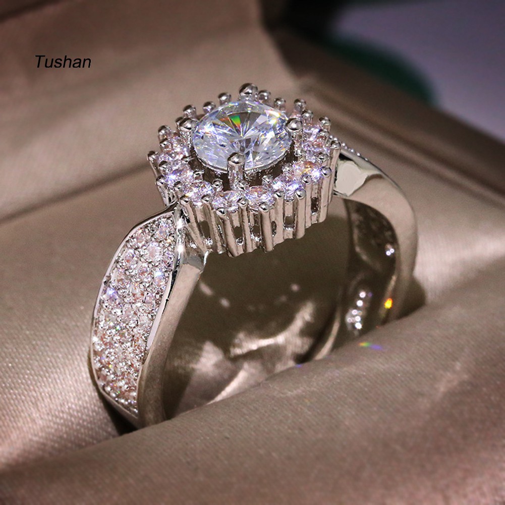 TUSH Luxury Women Round Cut Rhinestone Inlaid Finger Ring Proposal Party Jewelry Gift