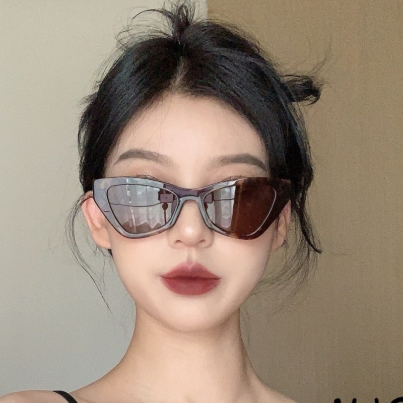 Kính Mát Mắt Mèo Thời Trang Hàn Quốc Cho Nữ