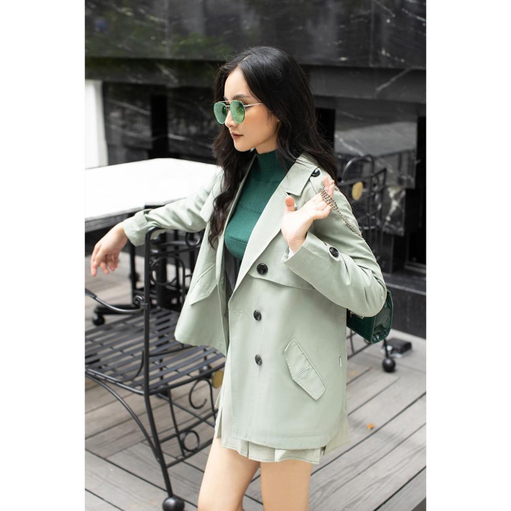 Áo khoác kaki nữ cổ bẻ đính cúc KKA0624 92WEAR
