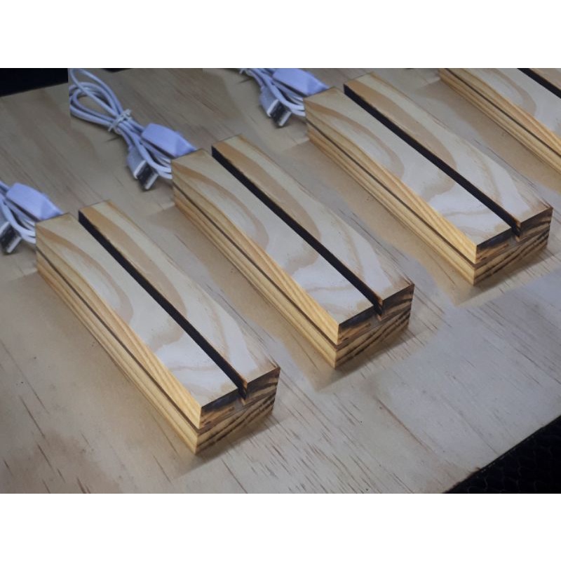 Đế đèn led gỗ