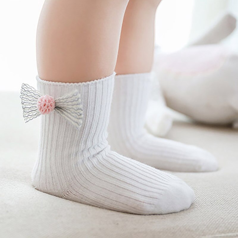 Đôi vớ cotton hình hoa dễ thương cho em bé