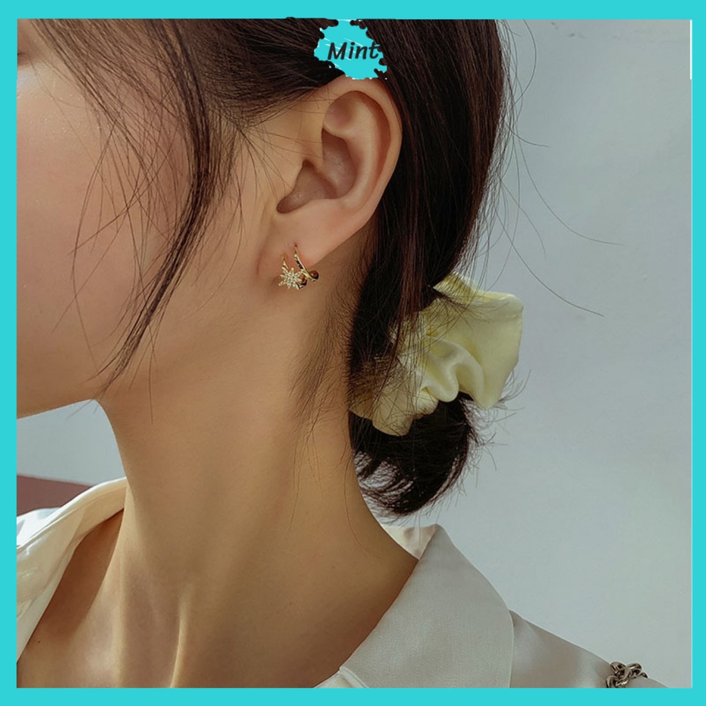 Khuyên Tai Nữ ❤️KHÔNG GÂY DỊ ỨNG❤️ Khuyên Tai Cong Hình Sao Đính Đá Đơn Giản Phong Cách Hàn Quốc