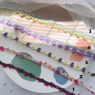 Choker vòng cổ đính hoa cô gái mùa thu