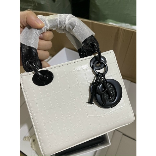 Túi cd lady da rắn đen trắng