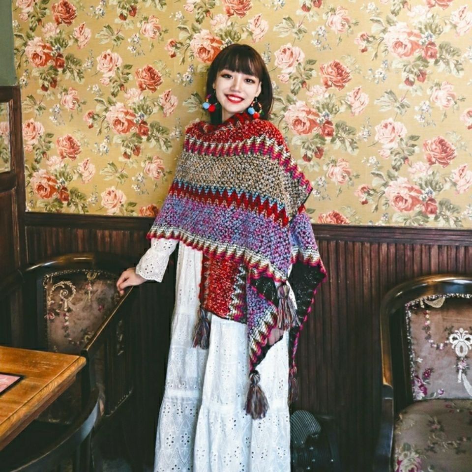 Khăn choàng cổ phong cách dân tộc thời trang
 | BigBuy360 - bigbuy360.vn