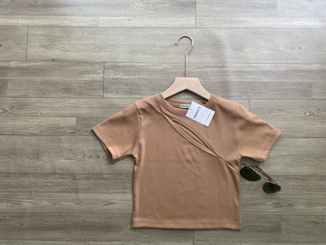 [ Mã WASTAPR giảm 10K đơn 50K] Áo Croptop xẻ chéo thun xịn | BigBuy360 - bigbuy360.vn