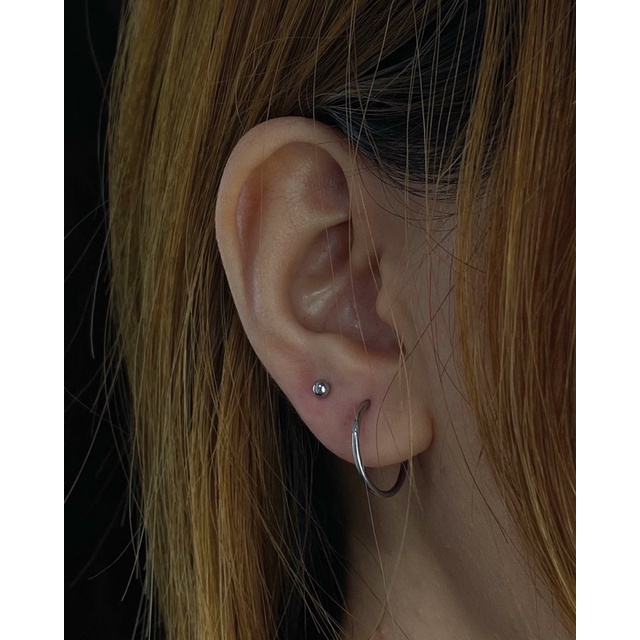 Khoen tai / khuyên tai mỏng nam nữ /chất liệu titan không gỉ MADDe