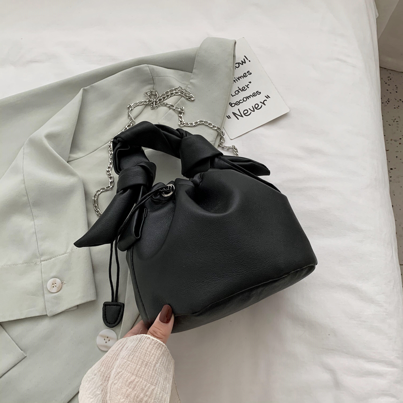 Túi đeo chéo IELGY da pu hình đám mây thời trang cho nữ