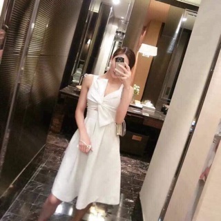 Váy nơ kẻ dọc
