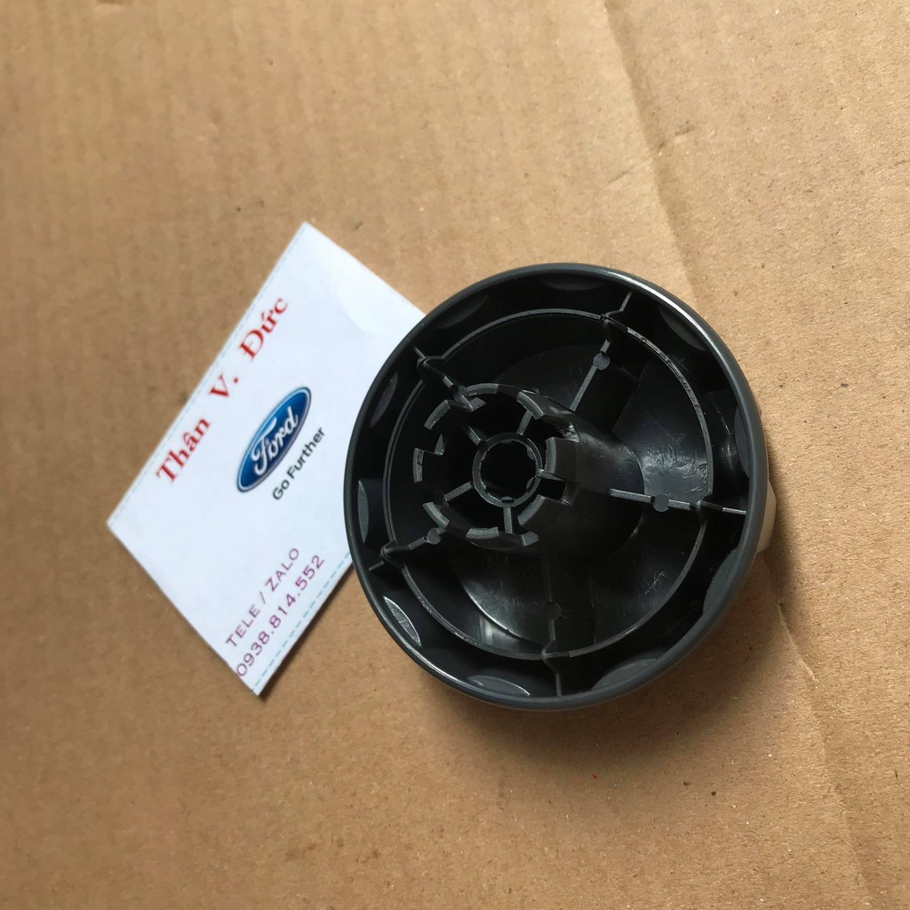 Tay núm chỉnh ghế Ford Transit tròn đen