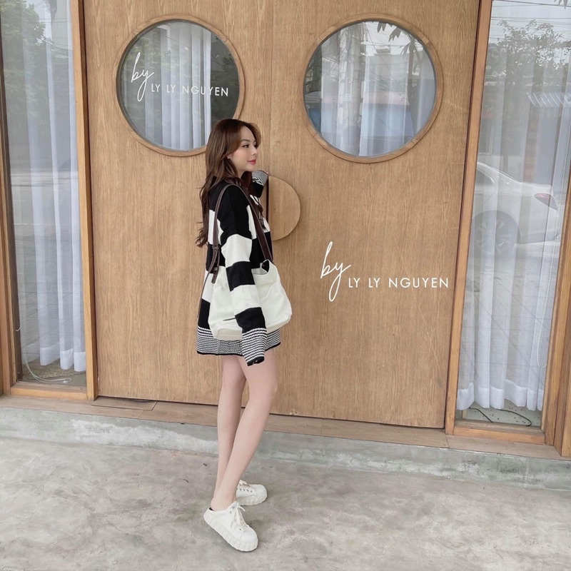 SET ÁO LEN ZIP CARIDGAN KẺ NGANG ĐEN TRẮNG KÈM ÁO TRẮNG GIẤY SIÊU XINH