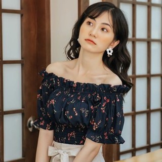 Áo Croptop Nữ MOMOCO Chun Eo Cổ Thuyền M2587