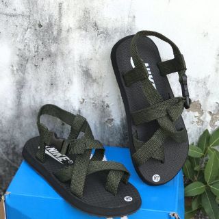 San dal nữ