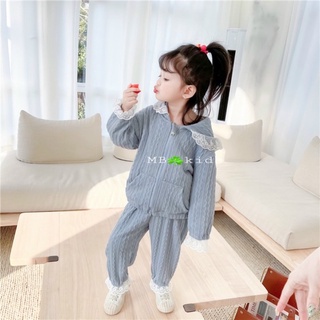Bộ len pha ren siêu xinh cho bé gái