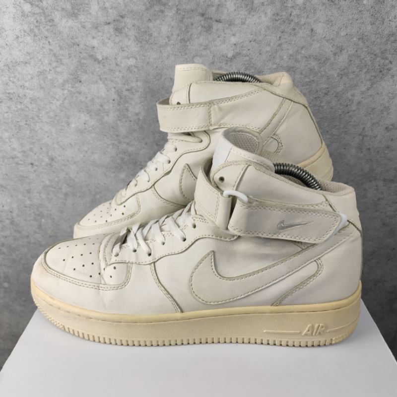 Giày Thể Thao Nike Air Force One High Second 42