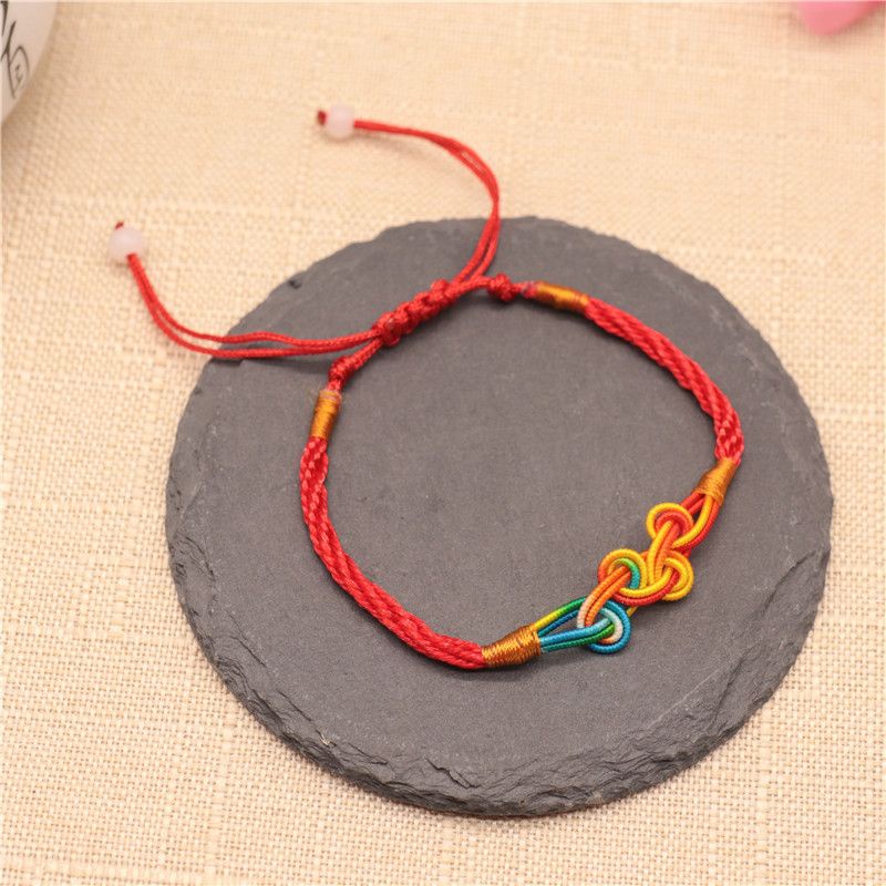 Vòng tay chỉ đỏ 5 nút thắt ngũ sắc