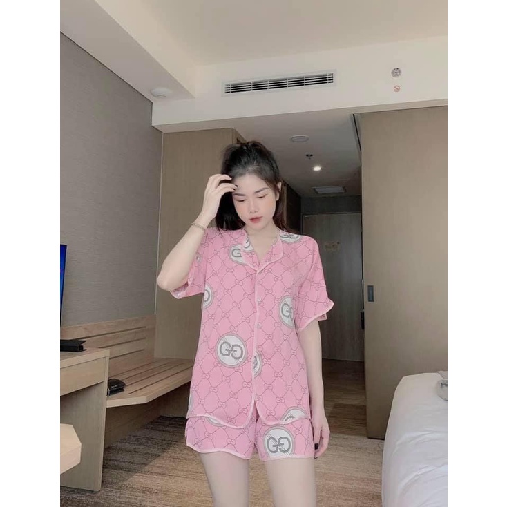 Đồ bộ nữ cổ sóng cộc tay quần đùi chất liệu Mango mặc nhà sang trọng freesize | BigBuy360 - bigbuy360.vn