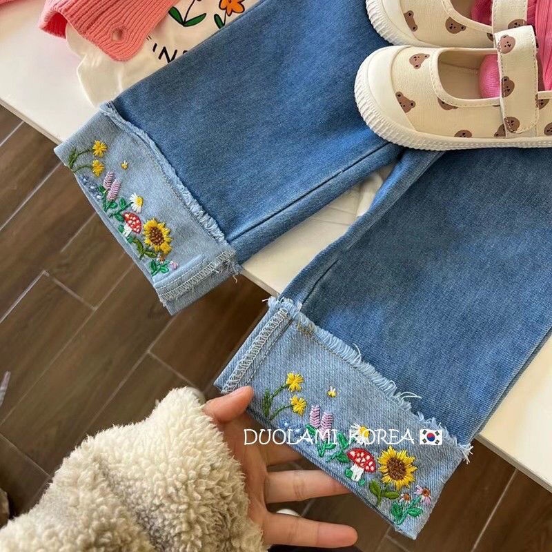 Quần Jean Ống Rộng Thêu Họa Tiết Thời Trang Mùa Thu Mới 2022 Cho Bé Gái
