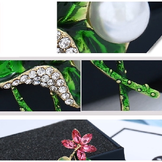 Cài áo nữ hoa sen cao cấp caka05