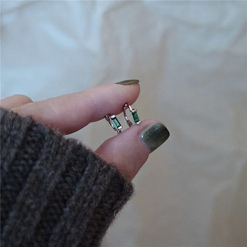 Khuyên Tai Tròn Mạ Vàng S925 Đính Đá Ngọc Lục Bảo Thời Trang