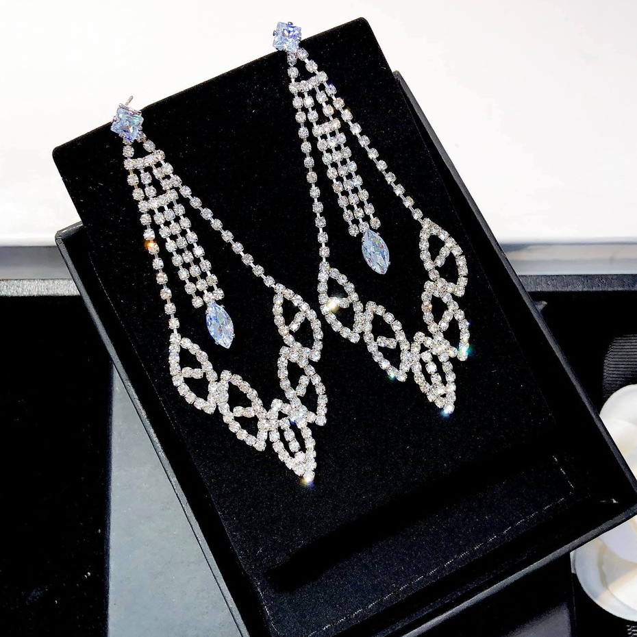 Bông Tai Nữ Cá Tính Đính Đá Cao Cấp Mang Phong Cách Hàn Quốc  - MS30505