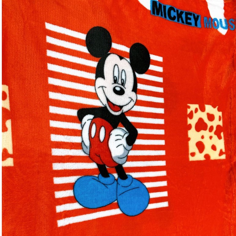 Mền Tuyết Nhung khổ to Chuột Mickey Đỏ 1m6x2m