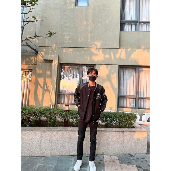 [CHÍNH HÃNG] ÁO KHOÁC BÓNG CHÀY MLBNY BASIC ĐEN TRẮNG TAY DA - ÁO BOMBER THỂ THAO - VARSITY JACKETS