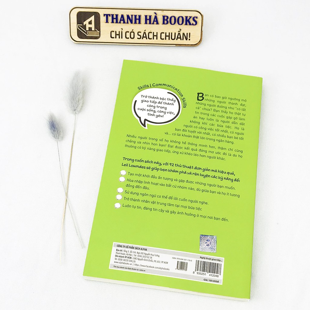 Sách - Nghệ Thuật Giao Tiếp Để Thành Công (Bìa xanh) -92 thủ thuật giúp bạn trở thành bậc thầy giao tiếp- Thanh Hà Books