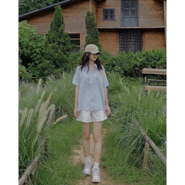 Set sơmi sọc short trắng nữ