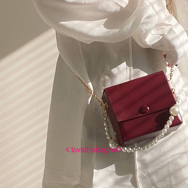 French retro pearl Small square bag Cover type women's 2021 new antique box bag chain strap messenger bag dinner bag hand bag promotion ready stock