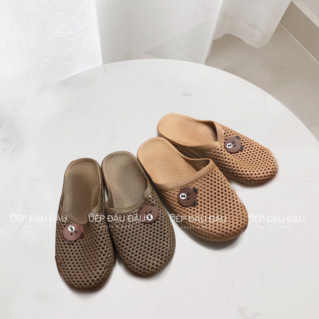 Dép Sục Nhựa Lỗ Nữ Sticker Gấu Brown Nhựa Dẻo Đi Mưa Êm Ái Thời Trang