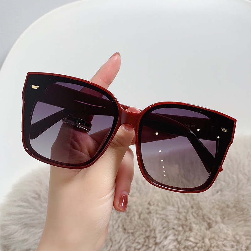 Kính Mát Tròng Vuông Chống Tia UV Mới