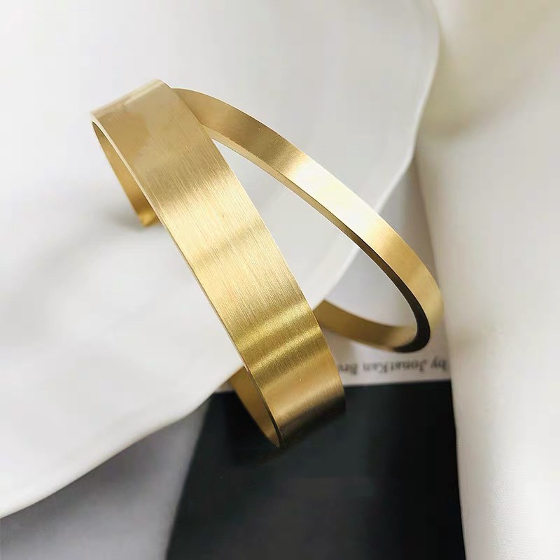 Vòng đeo tay thép titan mạ vàng hồng 18k phong cách âu mỹ đơn giản dễ phối đồ thời trang dành cho cặp đôi/ bản lớn