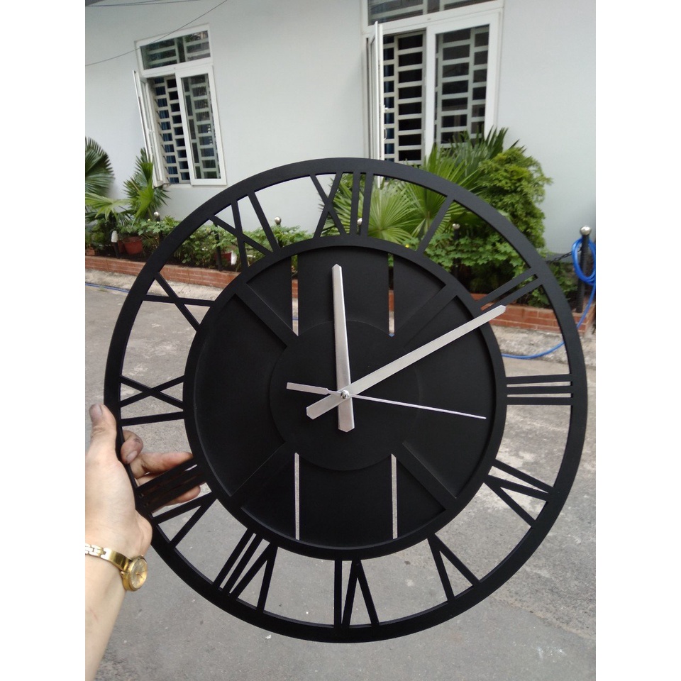 Đồng hồ gỗ treo tường giá rẻ xinh xắn, nhận thiết kế theo yêu cầu