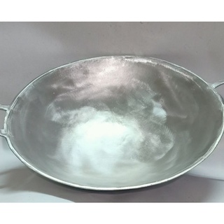 Chảo gang đúc bằng thủ công đường kính 47 cm đã được mài bóng