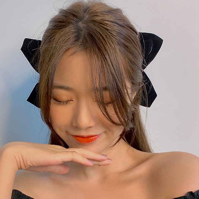 Kẹp tóc màu đen thời trang cặp kẹp tóc màu đen thiết kế hợp thời trang dành cho nữ