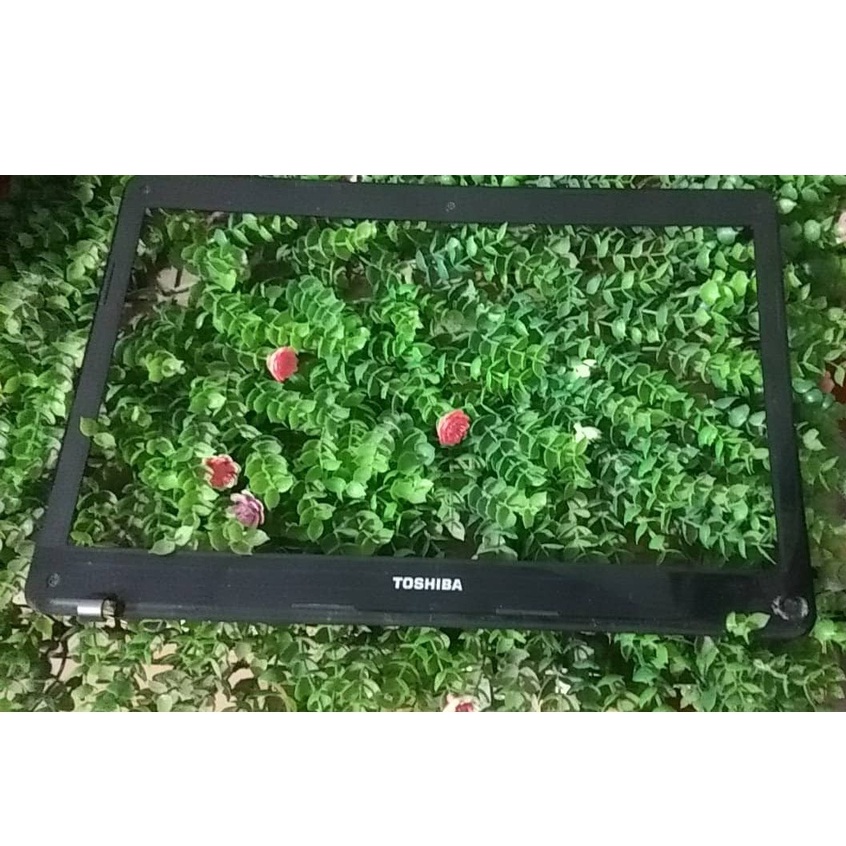 Vỏ mặt B laptop toshiba satellite U845 ( vỏ chất nhựa )