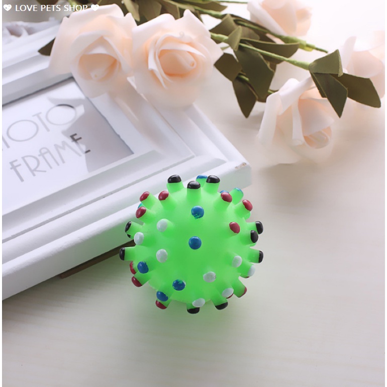 ĐỒ CHƠI GẶM CHO CHÓ MÈO, QUẢ CẦU GAI CÓ KÈN KÊU 6.5CM - LOVE PETS SHOP