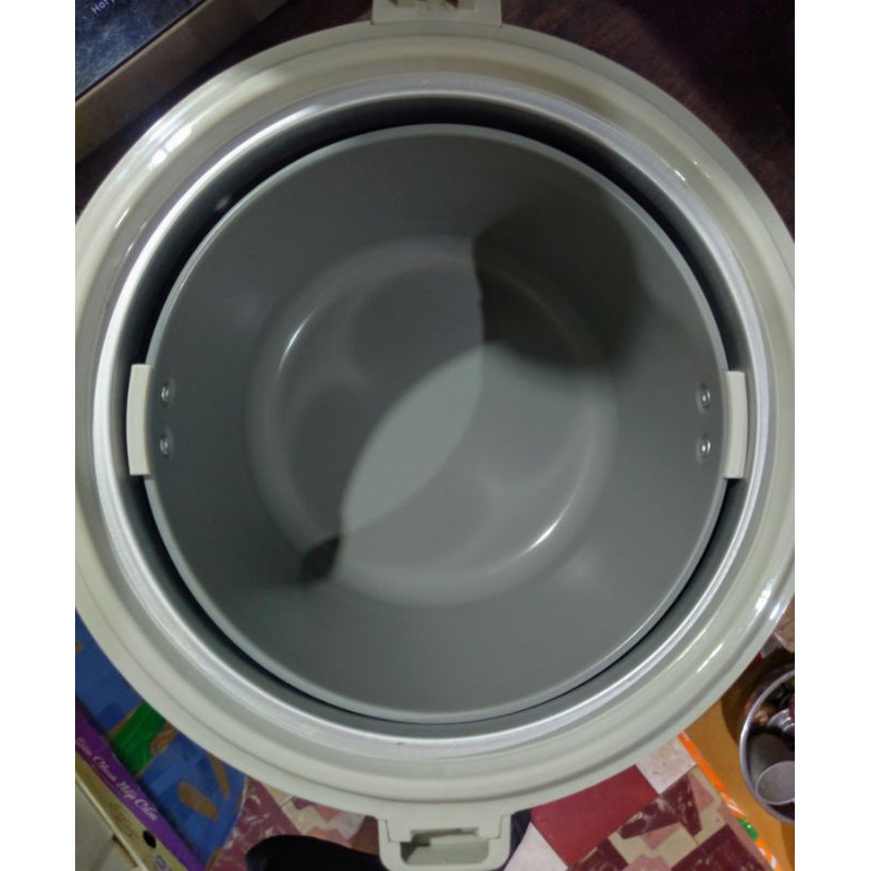 Hàng trưng bày - Sale off nồi ủ + hâm điện Tiger 1 lit 8  Made in Japan.